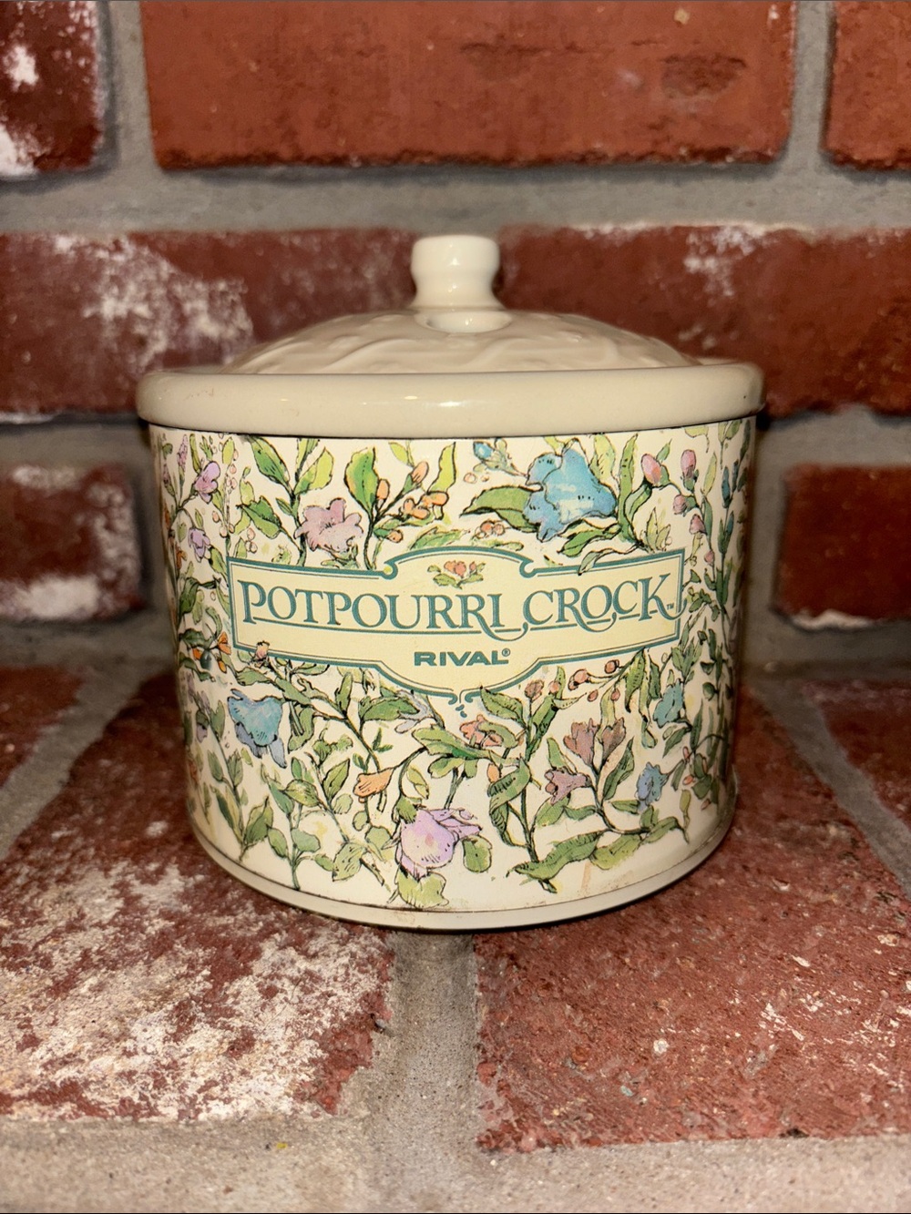 Rival Cream Floral Potpourri Crock